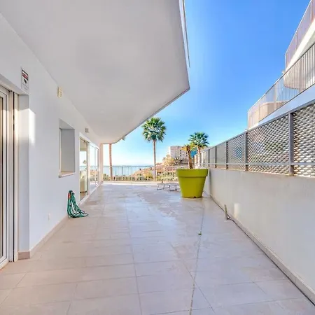 Apartment Ocean & Pool View 3-bedroom Apt. *